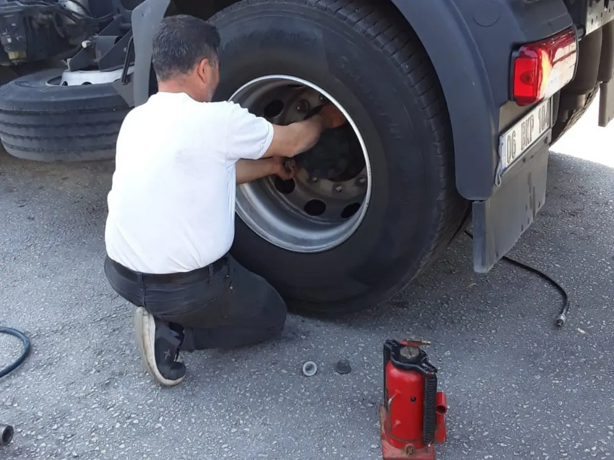 Adaklı Oto Lastikçi